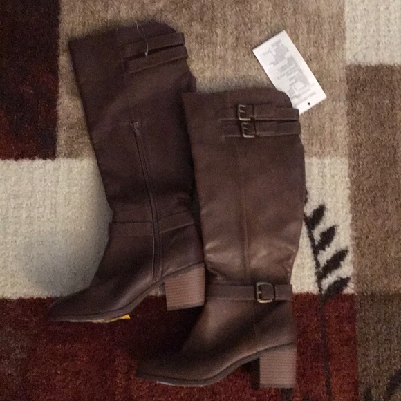 New!!! Steve Madden/Adesso brown boots - Picture 3 of 4